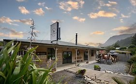 Punakaiki Rocks Hotel & Garden Bar